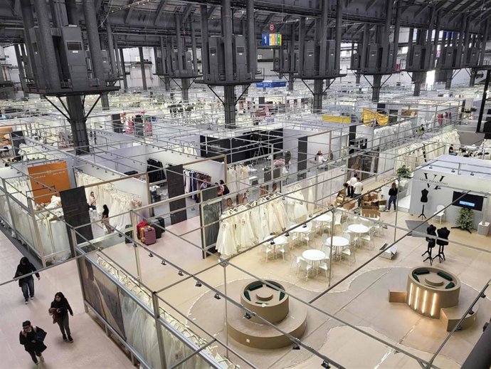 Preparación del Barcelona Bridal Fashion Week 2025.