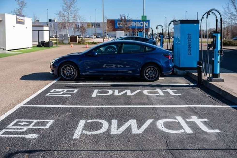 Archivo - Powerdot registra más del doble de recargas de vehículos eléctricos esta Semana Santa sobre la de 2024.
