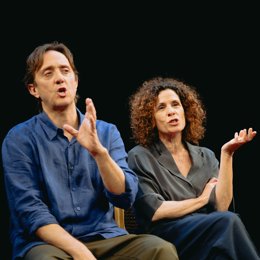 Los actores Joan Carreras y Marta Marco