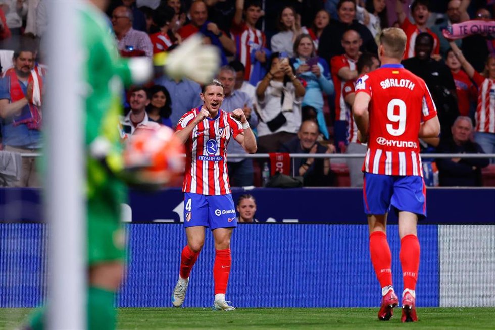 Conor Gallagher celebra un gol con el Atlético de Madrid.