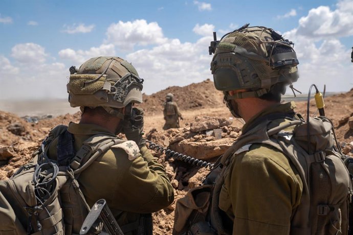 GAZA, 20 de abril de 2025 -- Esta foto divulgada pelas Forças de Defesa de Israel em 20 de abril de 2025 mostra tropas israelenses operando na Faixa de Gaza. O primeiro-ministro israelense, Benjamin Netanyahu, disse na noite de sábado que o Hamas havia re