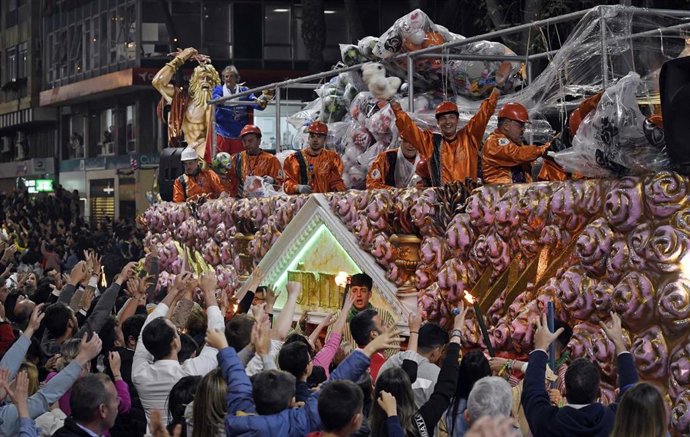 Archivo - Desfile del Entierro de la Sardina