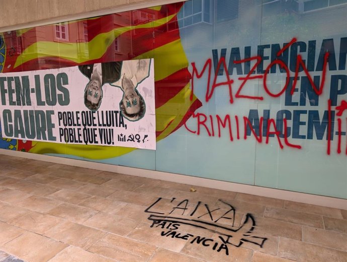 Imagen de las pintadas en la sede del PPCV