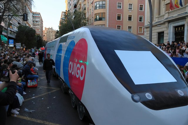 OUIGO Desfile Entierro de la Sardina