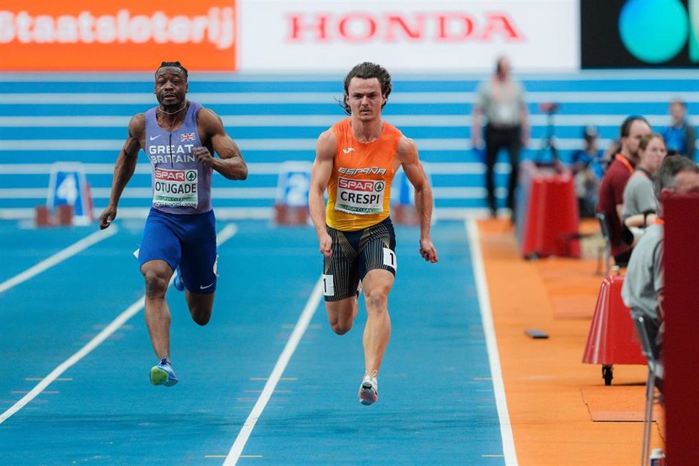 Archivo - Guillem Crespí, durante el Campeonato de Europa de atletismo en pista corta.