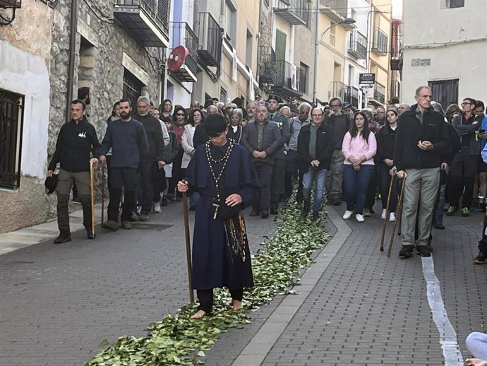 Els 'Pelegrins' de Les Useres inicien la seua ruta cap a Sant Joan del Penyagolosa