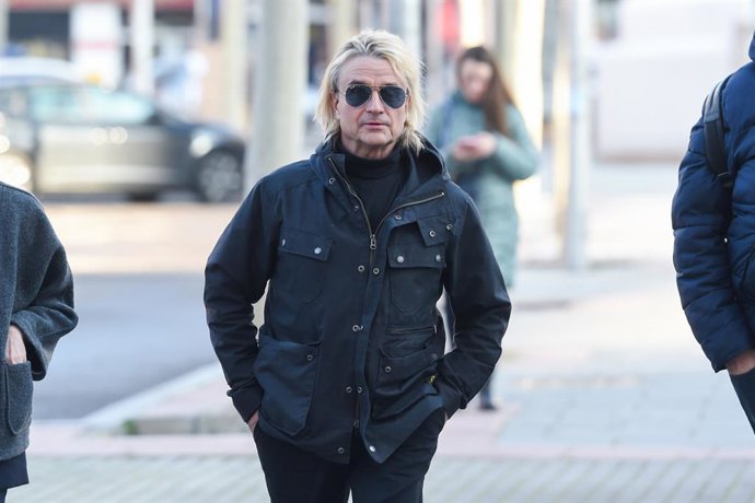 Archivo - Arquivo - O músico Nacho Cano, em sua chegada aos tribunais da Plaza de Castilla, em 11 de fevereiro de 2025, em Madri (Espanha). O produtor musical Nacho Cano foi convocado hoje no Tribunal de 1ª Instância número 10 de Madri para uma conciliaçã