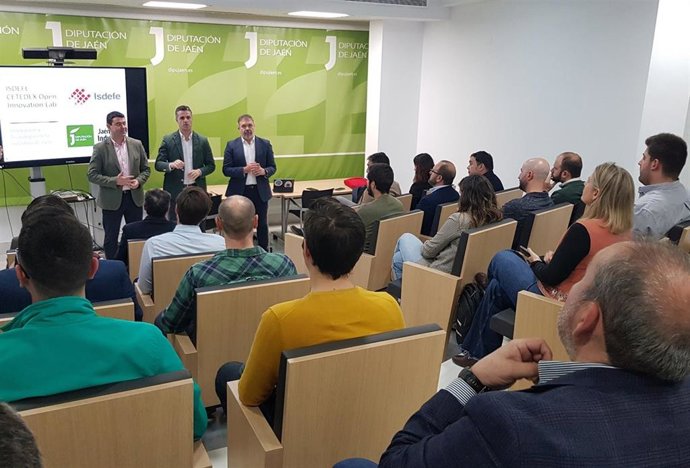 Celebración del primer encuentro del Open Innovation Lab