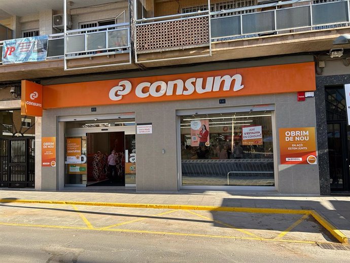 Consum reobri l'última de les tres tendes afectades per la dana a Paiporta