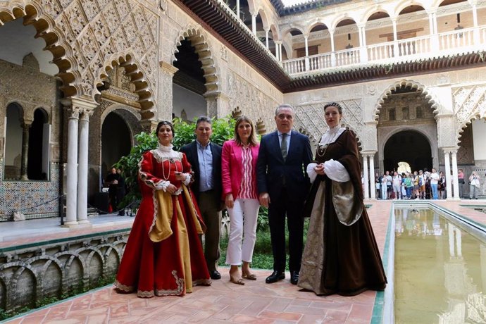 Presentación de las visitas nocturnas del Alcázar.