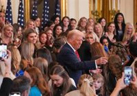 Trump dice que no aprovechará "vacíos legales" para hacerse con un anticonstitucional tercer mandato