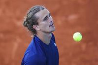 Zverev pasa por encima de Bautista y choca ahora con Davidovich