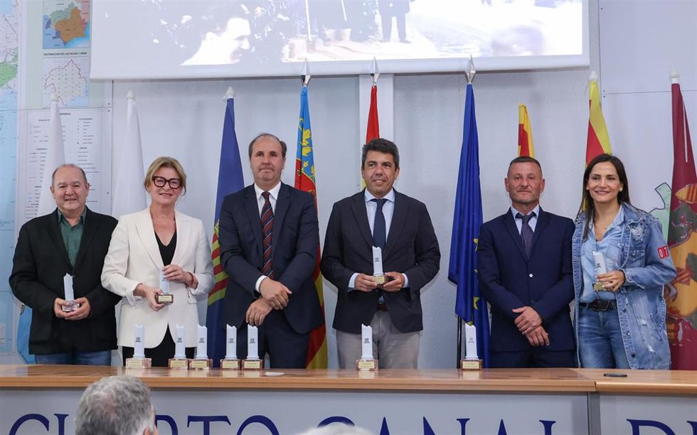 Mazón apela a la "unidad de todos" para la "defensa" del agua: "Es una lucha justa"