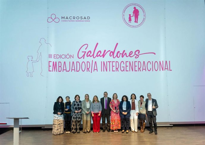 Galardones de la Cátedra Macrosad de Estudios Intergeneracionales de la UGR.