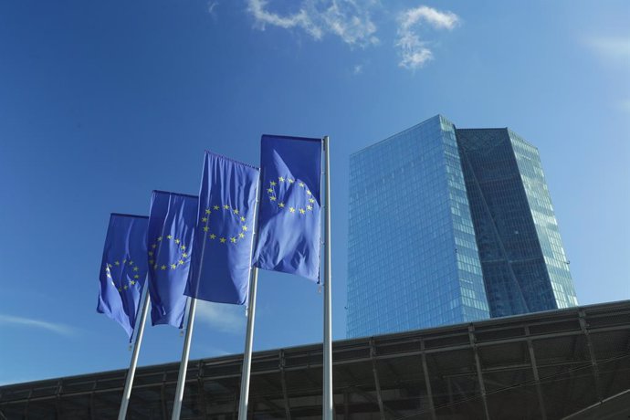 Archivo - FRANKFURT, Jan. 30, 2025  -- This photo taken on Jan. 30, 2025 shows the European Central Bank (ECB) headquarters in Frankfurt, Germany. The ECB on Thursday decided to lower key interest rates by 25 basis points.,Image: 958903738, License: Right