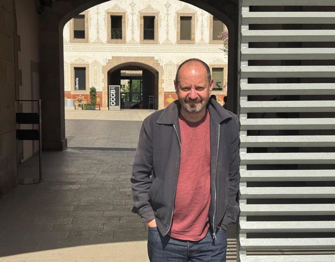 El abogado internacional y escritor Philippe Sands antes de la atención a los medios este viernes en el CCCB