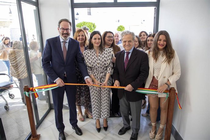 Inauguración del nuevo consultorio con punto de urgencias de Valsequillo.