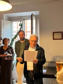 Un momento de la lectura de los premiados en el concurso.