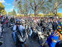 La primera jornada del Gran Premio de Moto GP en Jerez (Cádiz) deja 64 incidencias la mayoría accidentes en carretera