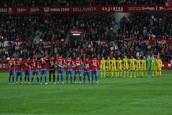 Archivo - Prolegómenos de un partido en El Molinón.