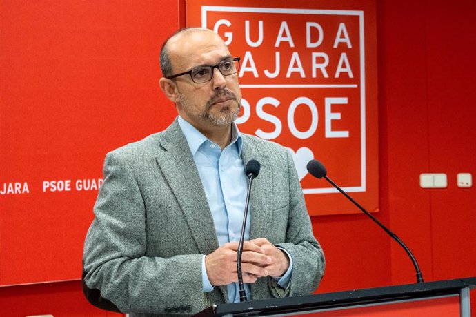Archivo - El secretario provincial del PSOE de Guadalajara, Pablo Bellido.
