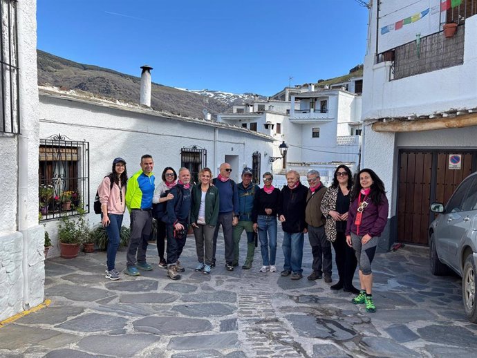 Los miembros españoles de la Federación Internacional de Periodistas y Escritores de Turismo (Fijet) en su visita a Granada.