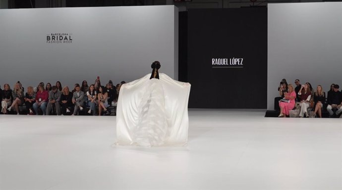 Desfile de la colección de Raquel López durante la Barcelona Bridal Fashion Week, el 26 de abril de 2025.