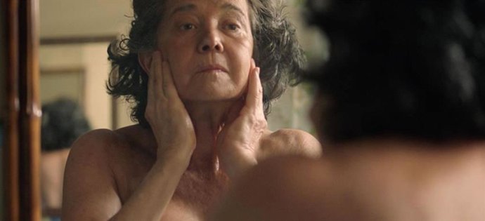 Sol Carballo durante una escena de 'Memorias de un cuerpo que arde'