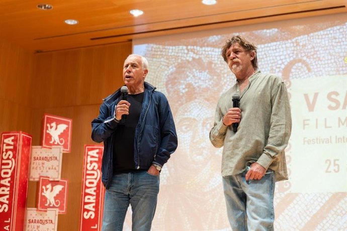 El director de cine Antonio del Real y el actor Juanjo Artero en la jornada de proyecciones especiales del Saraqusta Film Festival de este sábado.