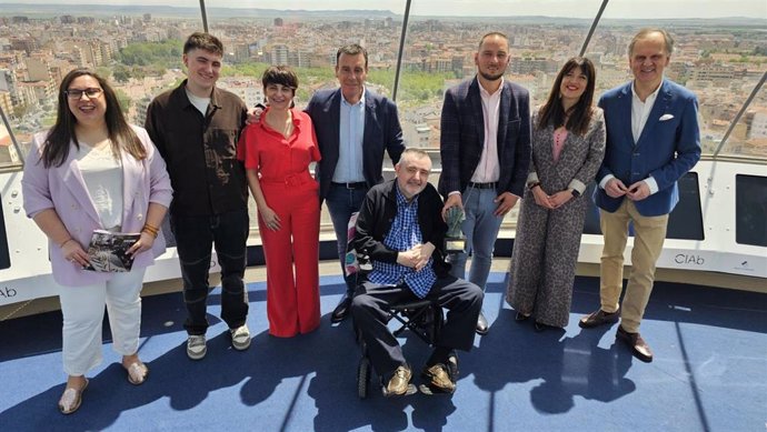 Foto de grupo de los premios concedidos por la Asociación de Periodistas de Albacete.
