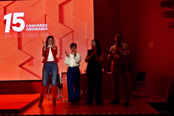Reelección de Moh como secretaria general del PSOE de Melilla.