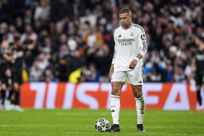 El delantero Kylian Mbappé, durante un partido de Champions del Real Madrid. 