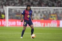 Koundé: "Todo el mundo suma en este Barça"
