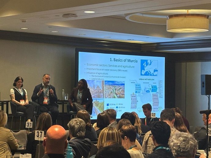 El Ayuntamiento de Murcia ha participado activamente en la 'Cumbre de Economía Circular de Canadá, el mayor evento sobre economía circular de América, celebrado en Montreal