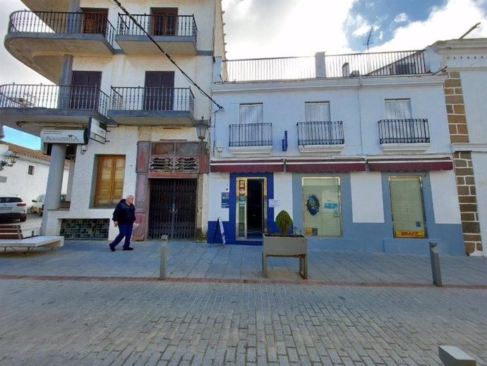 Despacho receptor 7.615, ubicado en el número 6 de la calle Mártires de Castuera (Badajoz)