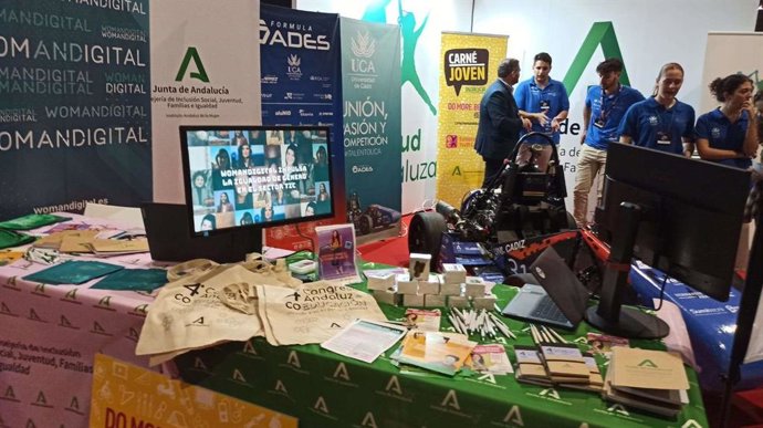 La Junta participa en la Feria de la Ciencia para alentar las vocaciones científicas en niñas y jóvenes. (Foto de archivo).
