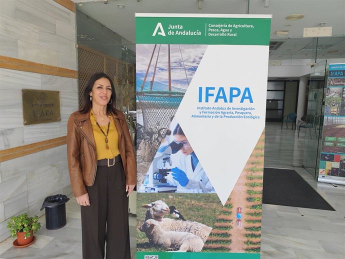 La presidenta de Ifapa, Marta Bosquet, en el centro Ifapa de La Cañada (Almería).