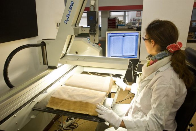 Digitalización de fondos antiguos de la Biblioteca de la Universidad de Sevilla.