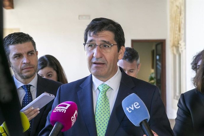 El vicepresidente segundo de la Junta, José Manuel Caballero, en atención a los medios.