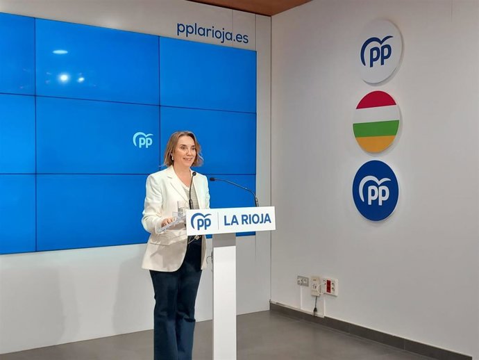 La secretaria general del PP, Cuca Gamarra, en Logroño