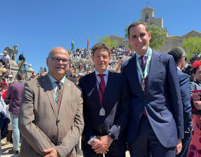 El diputado provincial Juan Latorre en la romería de la Virgen de la Cabeza.