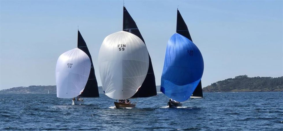 'Alibaba II' se adjudica la segunda serie de la Liga de 6 metros en Sanxenxo