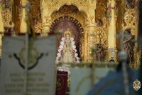 El Rocío (Huelva) se abraza en un Rosario de fe y memoria eterna por el Papa Francisco