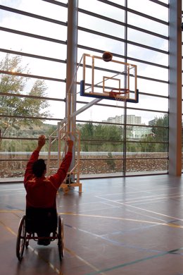 Archivo - Complejo deportivo Rafael del Pino Toledo.