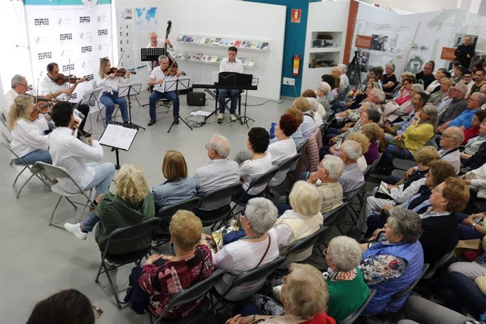 'Sant Jordi Al Poble Vell' En Mequinenza