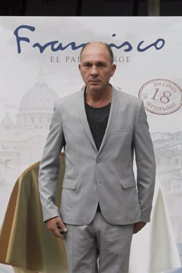 Archivo - Dario Grandinetti en la presentación de la película sobre el Papa Francisco