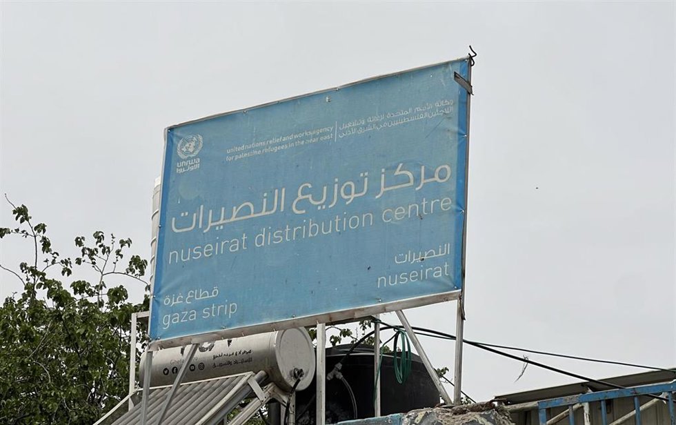 Almacén de la UNRWA en el campamento de refugiados de Nuseirat