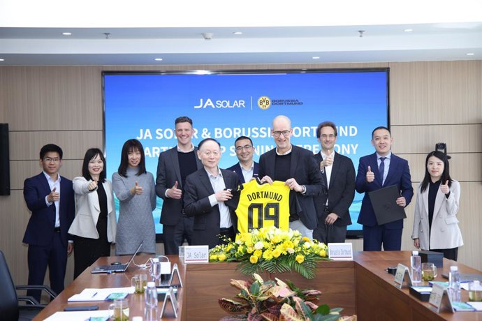 JA SOLAR and Borussia Dortmund Announce Partnership and Joint Major Project