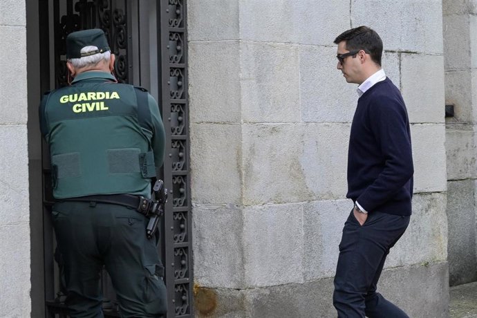 Un dos acusados polo crime de Samuel Luiz, Alejandro M., á súa chegada á vista de apelación ante o TSXG