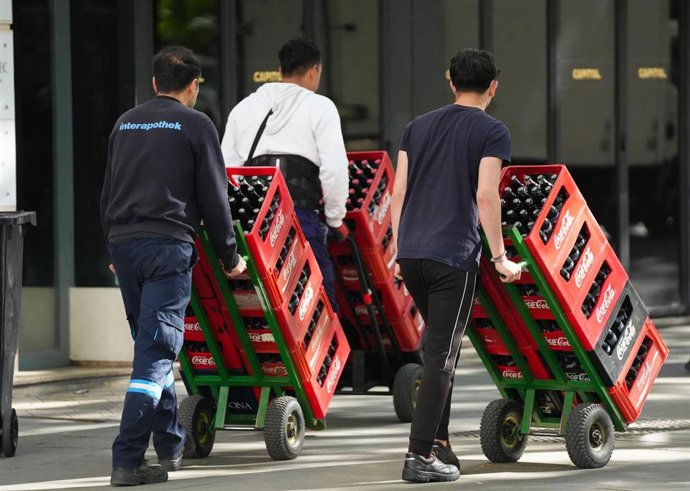 Trabajadores en una imagen de archivo